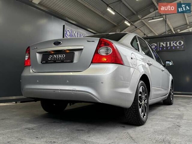 Серый Форд Фокус, объемом двигателя 1.6 л и пробегом 174 тыс. км за 6000 $, фото 15 на Automoto.ua