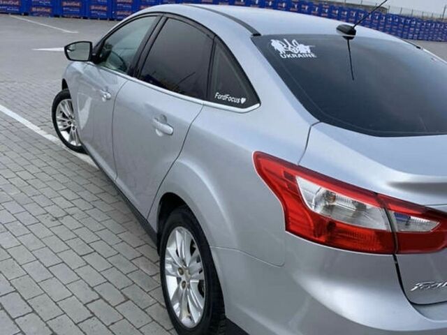 Сірий Форд Фокус, об'ємом двигуна 2 л та пробігом 260 тис. км за 6900 $, фото 3 на Automoto.ua