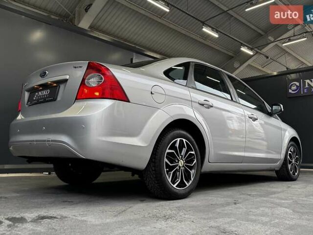 Серый Форд Фокус, объемом двигателя 1.6 л и пробегом 174 тыс. км за 6000 $, фото 19 на Automoto.ua