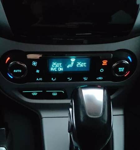 Серый Форд Фокус, объемом двигателя 1.6 л и пробегом 235 тыс. км за 7200 $, фото 19 на Automoto.ua