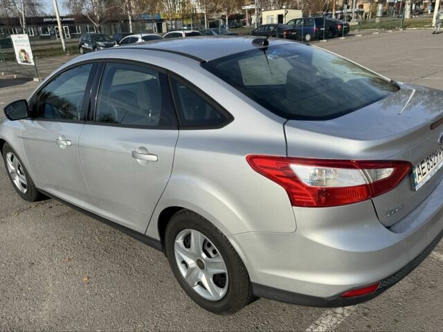 Серый Форд Фокус, объемом двигателя 2 л и пробегом 215 тыс. км за 6200 $, фото 5 на Automoto.ua