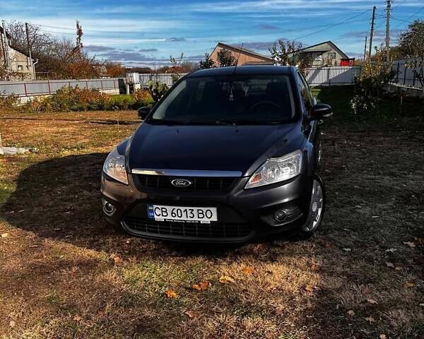 Серый Форд Фокус, объемом двигателя 1.6 л и пробегом 300 тыс. км за 6300 $, фото 1 на Automoto.ua