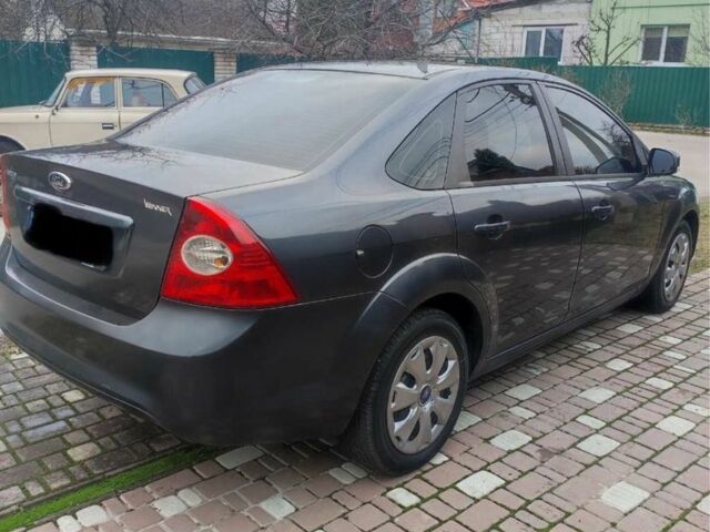 Сірий Форд Фокус, об'ємом двигуна 1.6 л та пробігом 182 тис. км за 6800 $, фото 4 на Automoto.ua