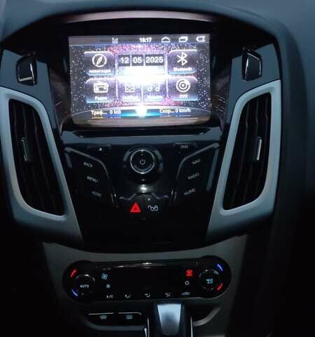 Серый Форд Фокус, объемом двигателя 1.6 л и пробегом 235 тыс. км за 7200 $, фото 16 на Automoto.ua