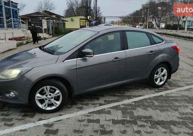 Серый Форд Фокус, объемом двигателя 1.6 л и пробегом 235 тыс. км за 7200 $, фото 1 на Automoto.ua