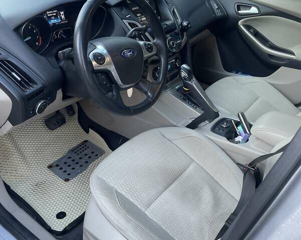 Серый Форд Фокус, объемом двигателя 2 л и пробегом 204 тыс. км за 6100 $, фото 6 на Automoto.ua