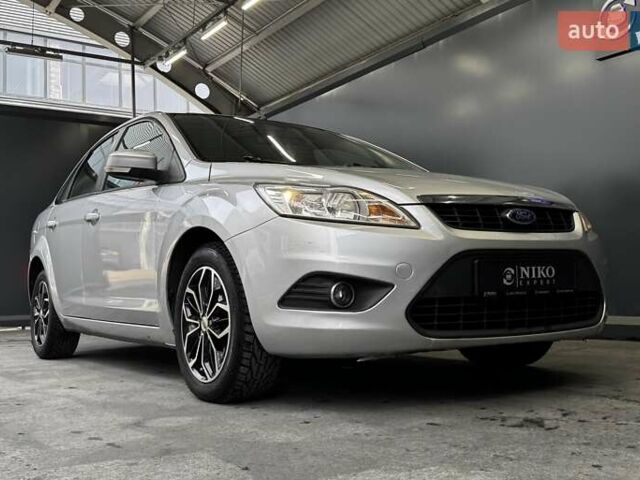 Серый Форд Фокус, объемом двигателя 1.6 л и пробегом 174 тыс. км за 6000 $, фото 28 на Automoto.ua