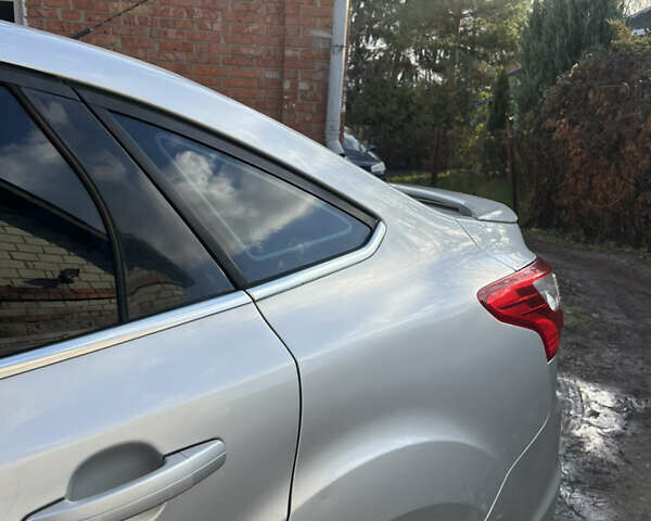 Сірий Форд Фокус, об'ємом двигуна 2 л та пробігом 186 тис. км за 7500 $, фото 12 на Automoto.ua