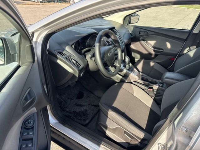 Серый Форд Фокус, объемом двигателя 2 л и пробегом 215 тыс. км за 6200 $, фото 10 на Automoto.ua