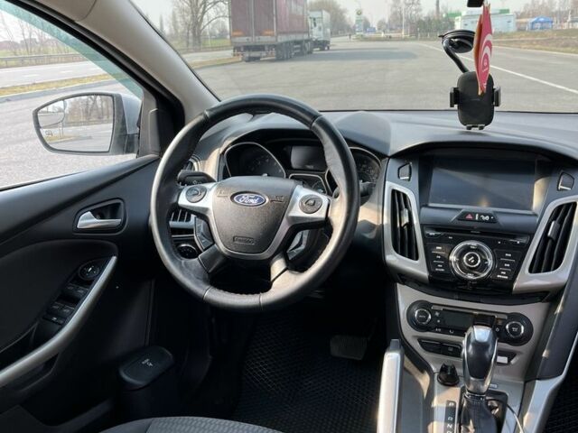 Серый Форд Фокус, объемом двигателя 2 л и пробегом 152 тыс. км за 6500 $, фото 5 на Automoto.ua