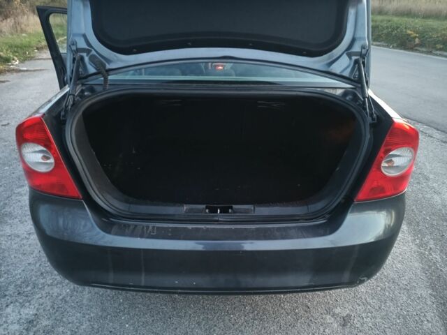 Серый Форд Фокус, объемом двигателя 2 л и пробегом 165 тыс. км за 6000 $, фото 6 на Automoto.ua