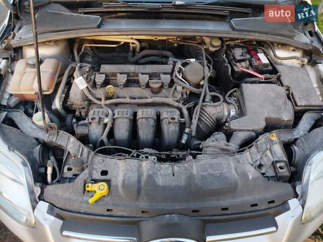 Серый Форд Фокус, объемом двигателя 2 л и пробегом 225 тыс. км за 6500 $, фото 15 на Automoto.ua