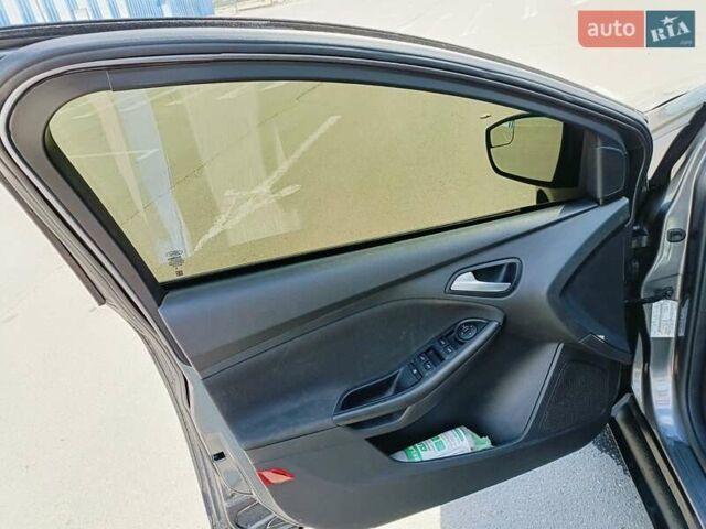 Серый Форд Фокус, объемом двигателя 2 л и пробегом 209 тыс. км за 7000 $, фото 14 на Automoto.ua