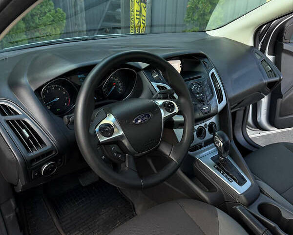 Серый Форд Фокус, объемом двигателя 2 л и пробегом 140 тыс. км за 6499 $, фото 8 на Automoto.ua