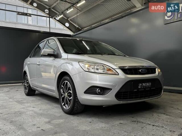 Серый Форд Фокус, объемом двигателя 1.6 л и пробегом 174 тыс. км за 6000 $, фото 27 на Automoto.ua