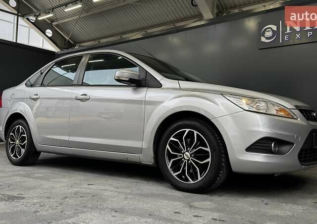 Серый Форд Фокус, объемом двигателя 1.6 л и пробегом 174 тыс. км за 6000 $, фото 24 на Automoto.ua