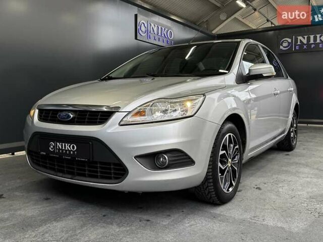 Серый Форд Фокус, объемом двигателя 1.6 л и пробегом 174 тыс. км за 6000 $, фото 1 на Automoto.ua