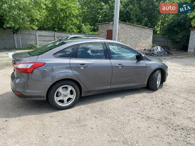 Серый Форд Фокус, объемом двигателя 2 л и пробегом 209 тыс. км за 6250 $, фото 1 на Automoto.ua