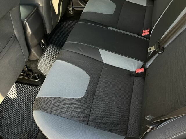 Серый Форд Фокус, объемом двигателя 1.6 л и пробегом 176 тыс. км за 7300 $, фото 11 на Automoto.ua