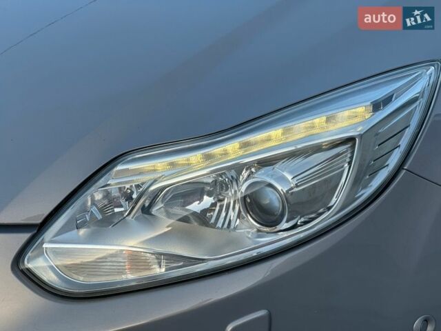 Сірий Форд Фокус, об'ємом двигуна 1.6 л та пробігом 207 тис. км за 7500 $, фото 8 на Automoto.ua