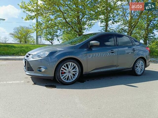 Сірий Форд Фокус, об'ємом двигуна 2 л та пробігом 215 тис. км за 7000 $, фото 3 на Automoto.ua