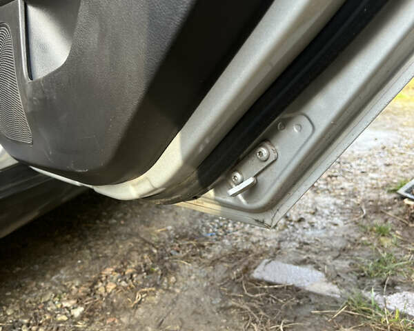 Сірий Форд Фокус, об'ємом двигуна 2 л та пробігом 186 тис. км за 7500 $, фото 10 на Automoto.ua