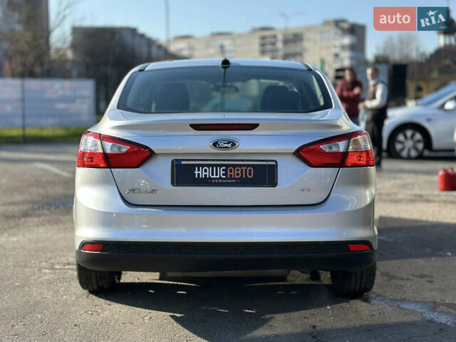 Серый Форд Фокус, объемом двигателя 2 л и пробегом 189 тыс. км за 8200 $, фото 11 на Automoto.ua