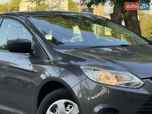 Серый Форд Фокус, объемом двигателя 2 л и пробегом 135 тыс. км за 7499 $, фото 7 на Automoto.ua