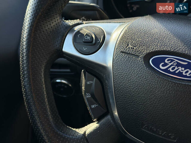 Серый Форд Фокус, объемом двигателя 2 л и пробегом 189 тыс. км за 8200 $, фото 27 на Automoto.ua