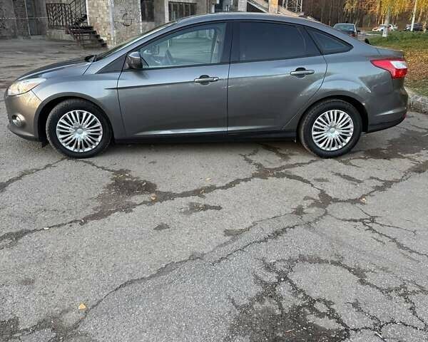 Серый Форд Фокус, объемом двигателя 2 л и пробегом 228 тыс. км за 6700 $, фото 6 на Automoto.ua