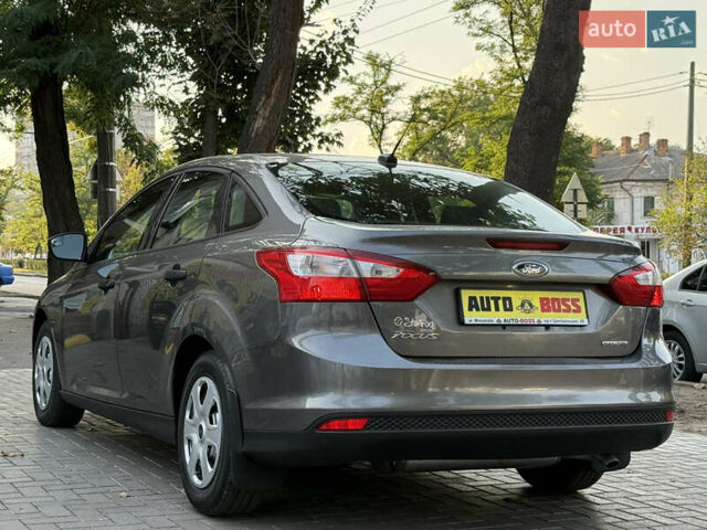 Серый Форд Фокус, объемом двигателя 2 л и пробегом 135 тыс. км за 7499 $, фото 11 на Automoto.ua