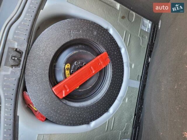 Серый Форд Фокус, объемом двигателя 1.56 л и пробегом 251 тыс. км за 6499 $, фото 14 на Automoto.ua