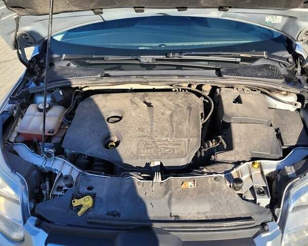 Серый Форд Фокус, объемом двигателя 1.56 л и пробегом 251 тыс. км за 6499 $, фото 13 на Automoto.ua