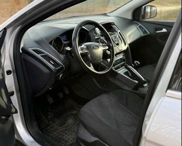 Серый Форд Фокус, объемом двигателя 1.6 л и пробегом 191 тыс. км за 6450 $, фото 3 на Automoto.ua