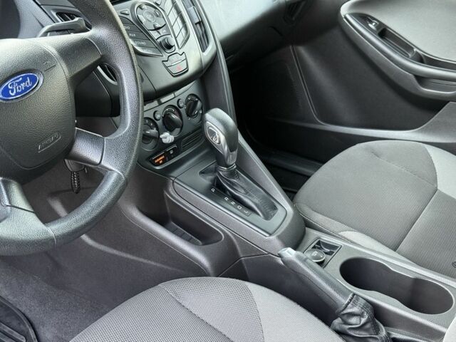 Серый Форд Фокус, объемом двигателя 2 л и пробегом 135 тыс. км за 7499 $, фото 14 на Automoto.ua