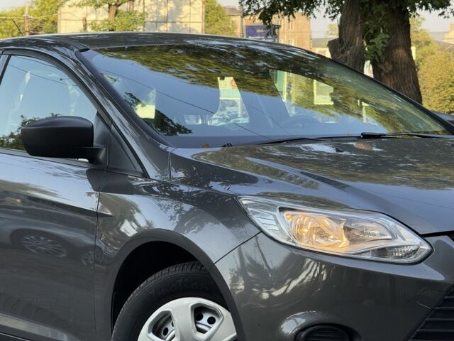 Серый Форд Фокус, объемом двигателя 2 л и пробегом 135 тыс. км за 7499 $, фото 6 на Automoto.ua