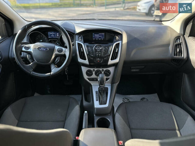 Серый Форд Фокус, объемом двигателя 2 л и пробегом 189 тыс. км за 8200 $, фото 24 на Automoto.ua