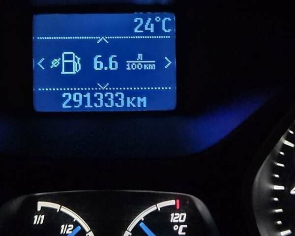 Сірий Форд Фокус, об'ємом двигуна 1.6 л та пробігом 292 тис. км за 7200 $, фото 4 на Automoto.ua