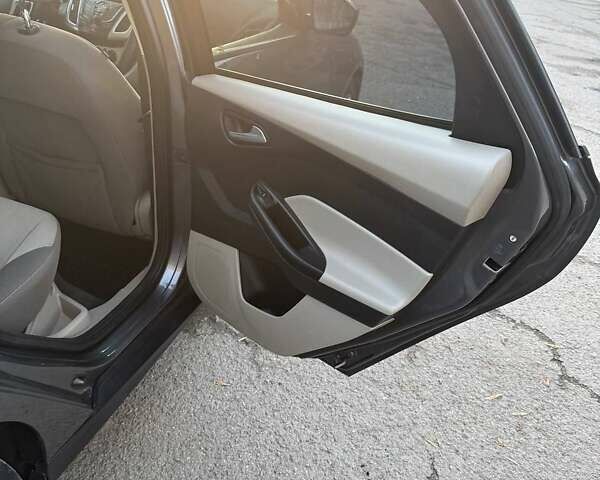 Серый Форд Фокус, объемом двигателя 2 л и пробегом 228 тыс. км за 6700 $, фото 20 на Automoto.ua