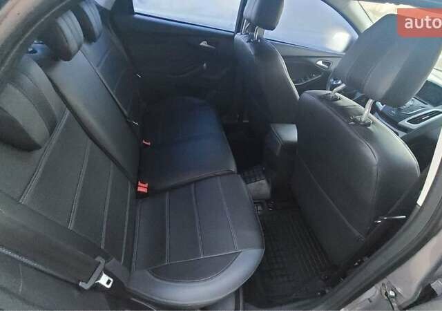 Сірий Форд Фокус, об'ємом двигуна 1.6 л та пробігом 292 тис. км за 7200 $, фото 7 на Automoto.ua