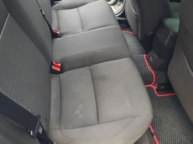 Серый Форд Фокус, объемом двигателя 2 л и пробегом 260 тыс. км за 6200 $, фото 8 на Automoto.ua