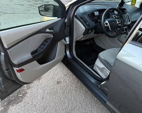 Серый Форд Фокус, объемом двигателя 2 л и пробегом 228 тыс. км за 6700 $, фото 22 на Automoto.ua