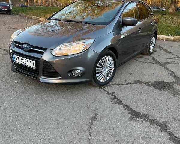Серый Форд Фокус, объемом двигателя 2 л и пробегом 228 тыс. км за 6700 $, фото 4 на Automoto.ua