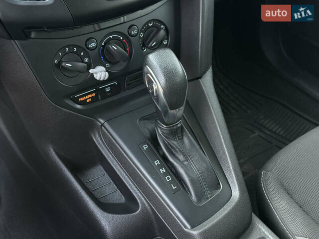 Серый Форд Фокус, объемом двигателя 2 л и пробегом 135 тыс. км за 7499 $, фото 26 на Automoto.ua