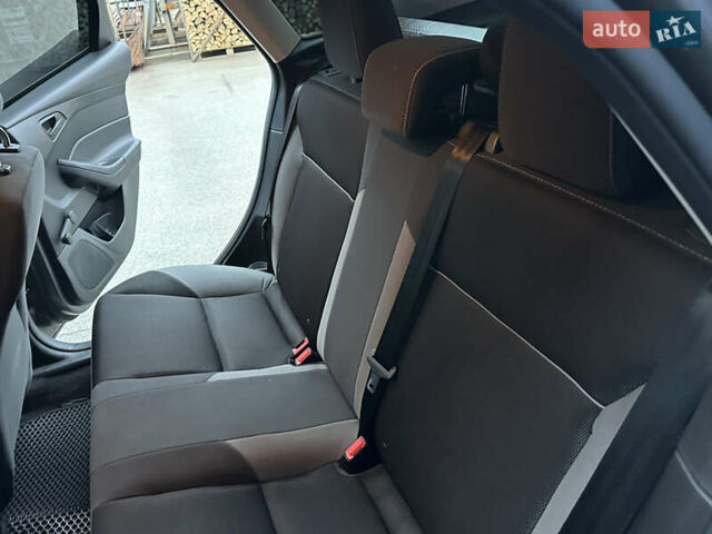 Сірий Форд Фокус, об'ємом двигуна 2 л та пробігом 231 тис. км за 6700 $, фото 9 на Automoto.ua