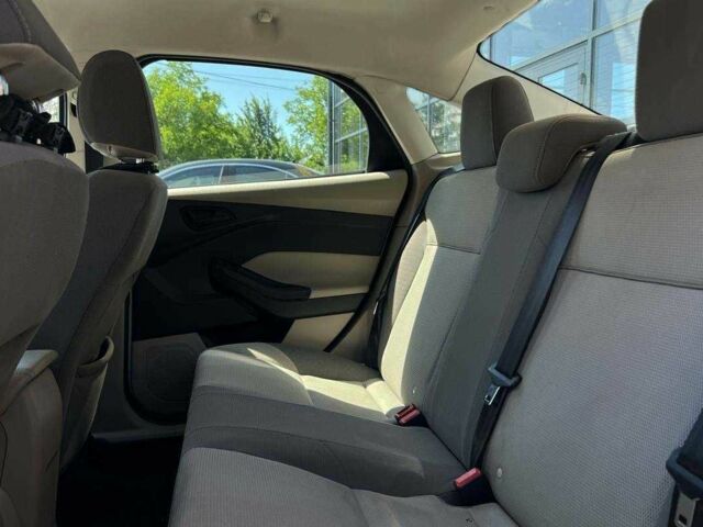 Серый Форд Фокус, объемом двигателя 2 л и пробегом 214 тыс. км за 7900 $, фото 19 на Automoto.ua