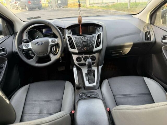 Серый Форд Фокус, объемом двигателя 2 л и пробегом 210 тыс. км за 5400 $, фото 11 на Automoto.ua