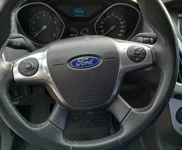 Серый Форд Фокус, объемом двигателя 1.6 л и пробегом 151 тыс. км за 7000 $, фото 2 на Automoto.ua