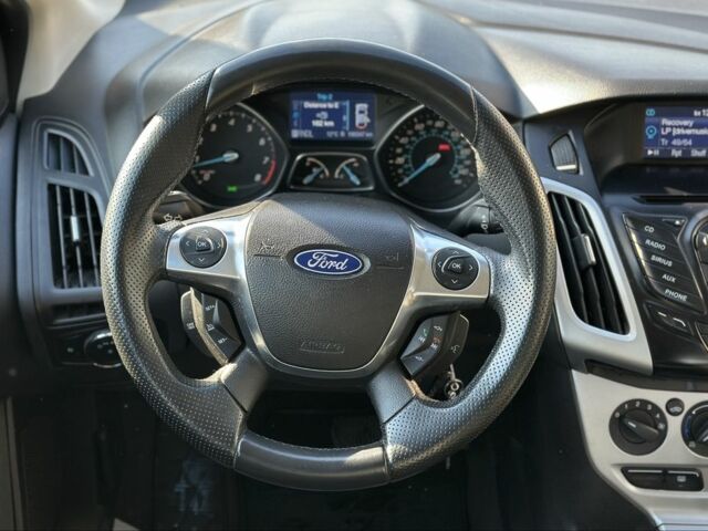 Сірий Форд Фокус, об'ємом двигуна 2 л та пробігом 189 тис. км за 8200 $, фото 17 на Automoto.ua