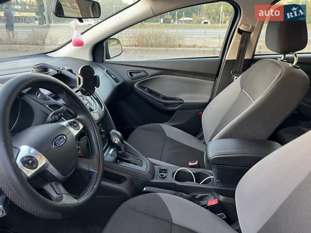 Сірий Форд Фокус, об'ємом двигуна 2 л та пробігом 250 тис. км за 5550 $, фото 19 на Automoto.ua